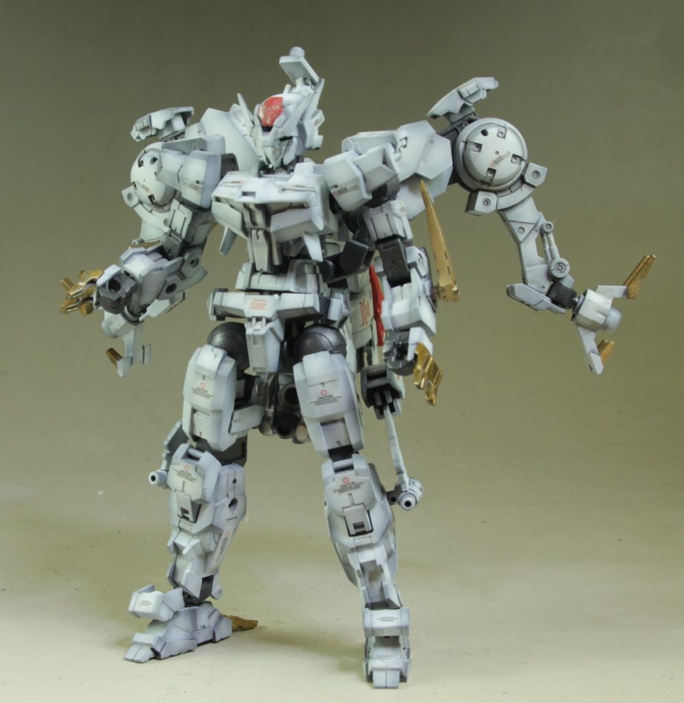 人型形態アルトカイザー