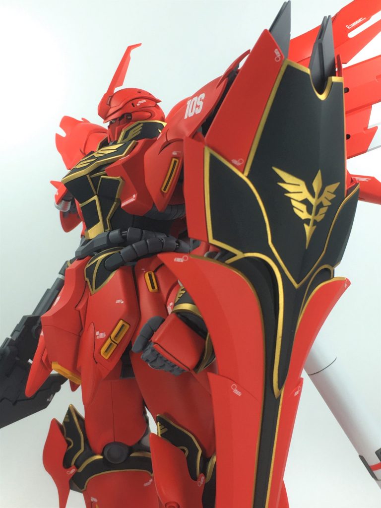 見えにくいですが、バルカンはメタルパーツに交換しています。