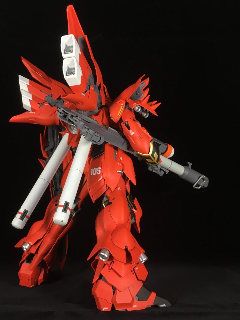 以上になります。 カラーレシピ 下地：ピンクサフ1500(C)　　　グレーサフ1000(C)赤：フレイムレッド(G)白：ミクホワイト(G)黄：橙黄色(C)金：スターブライトゴールド(G)黒：フラットブラック(T)グレー：メカサフヘヴィ(G)　　　　メカサフスーパーヘヴィ(G)　　　　ニュートラルグレーⅡ(G)　　　　スーパーアイアン２(C)シルバー：Ex-シルバー(G)