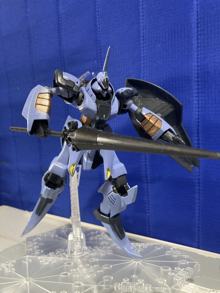 接近戦用に30MMからランス。頭部のアンテナもガイラムっぽくして、少しはらしさが出たのかなぁ、と。