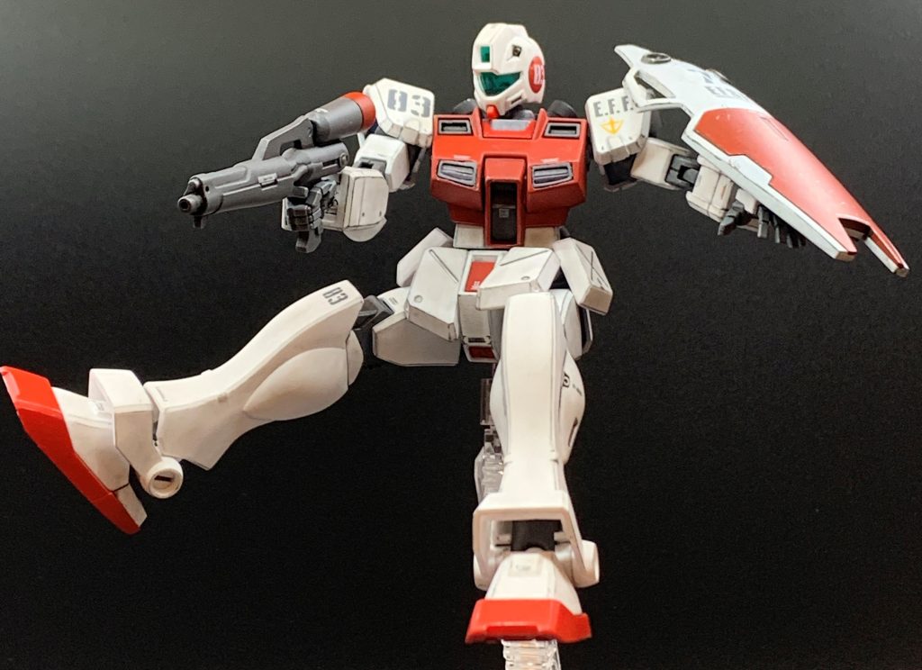 各関節がアップデートされた事により、ポーズの幅が拡がりましたました。恩恵の大きいアップデートポイントは下記です。肩：軸差し→ボールジョイント肘：単関節→二重関節脚付け根：ボールジョイント→軸差し+ロール軸膝：単関節→二重関節