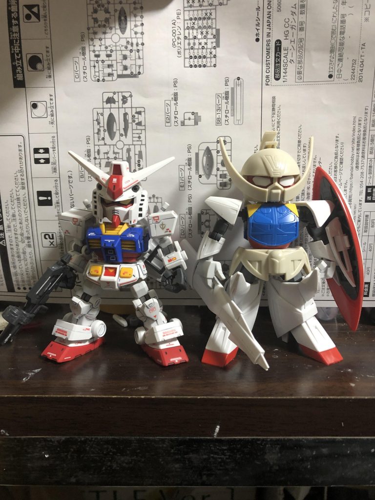 シルエットブースターを使っているのでファーストガンダムよりも大きめです