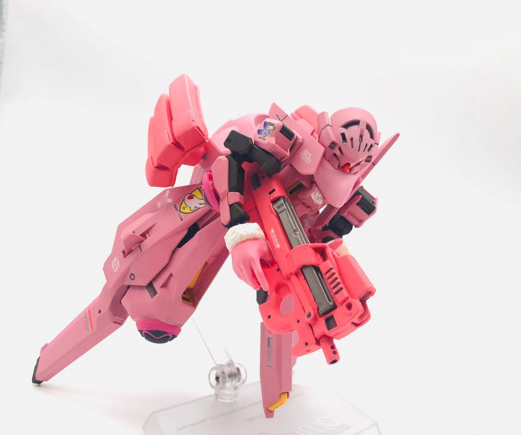 ティターンズ・テスト・チーム(T3部隊)にて試験運用されたTR-6ウーンドウォート用の高機動強襲兵装『レン』テストパイロットには同部隊所属のカレン・コヒルイマキ少尉が任命された