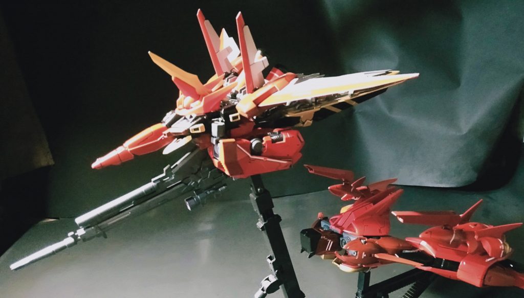 リバウファイターとリバウナッタービームライフルはシナンジュの流用品が純正で入ってます追加のグレネードランチャー?もセット出来ます