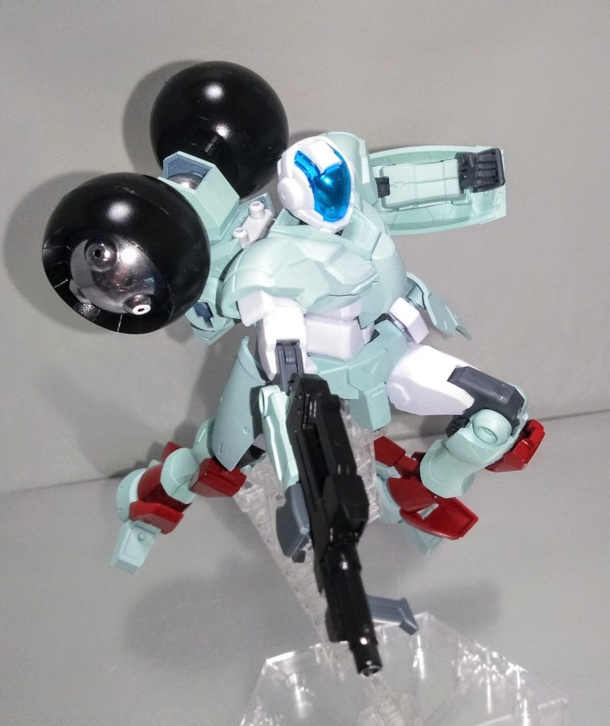 ロザリオ背負った孤独な少年兵