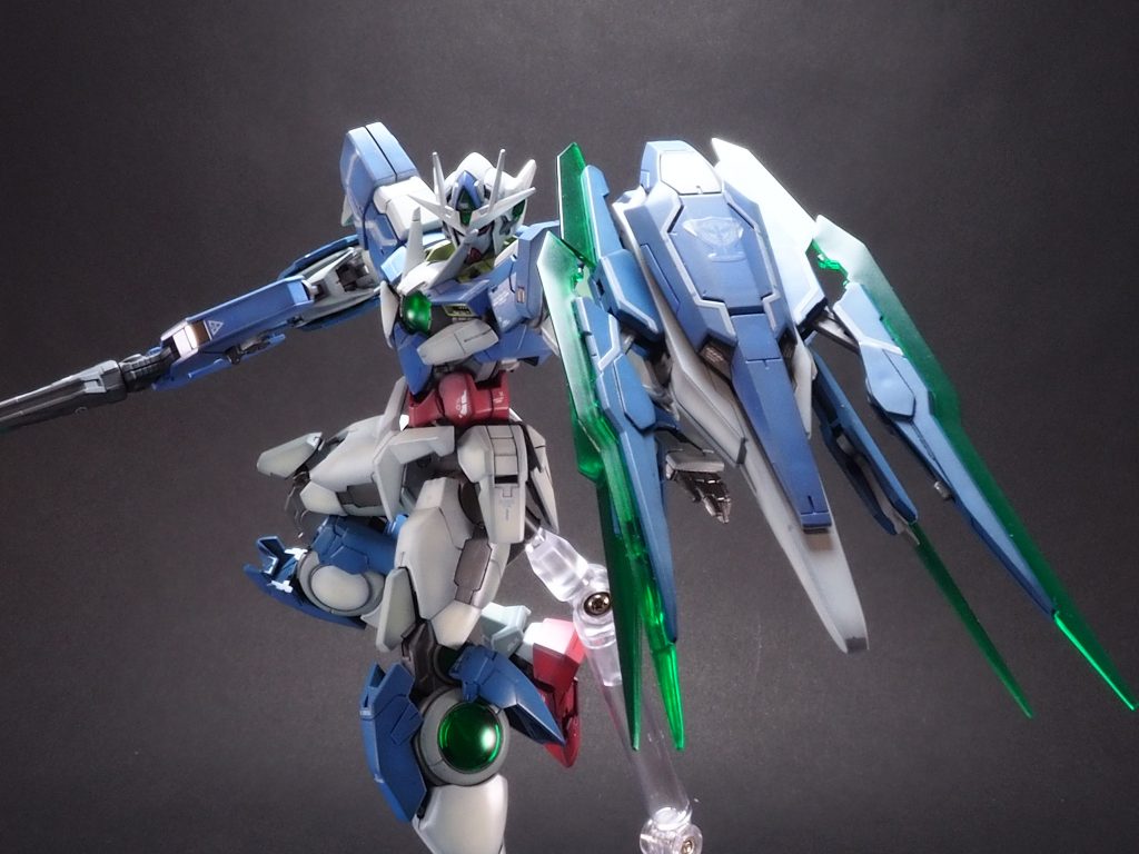 GNソードビット射出!