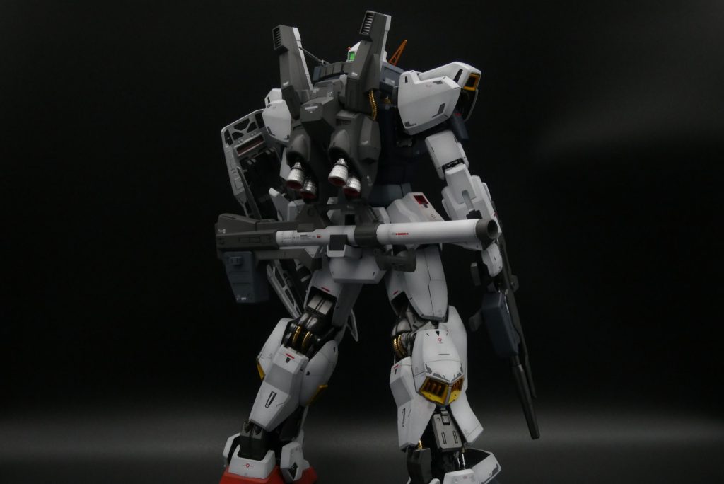 Inside of the shield and v-fin were painted with grey.