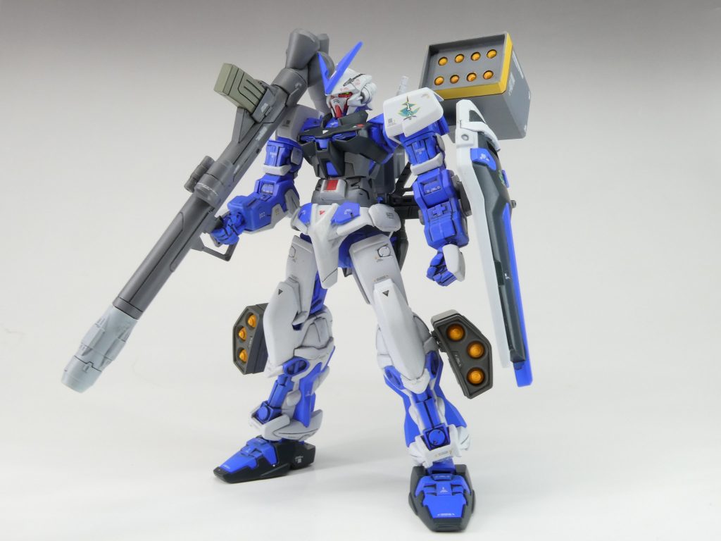 全体像です。色は単色ではなく、数色混ぜて鮮やかなものを塗りました。 