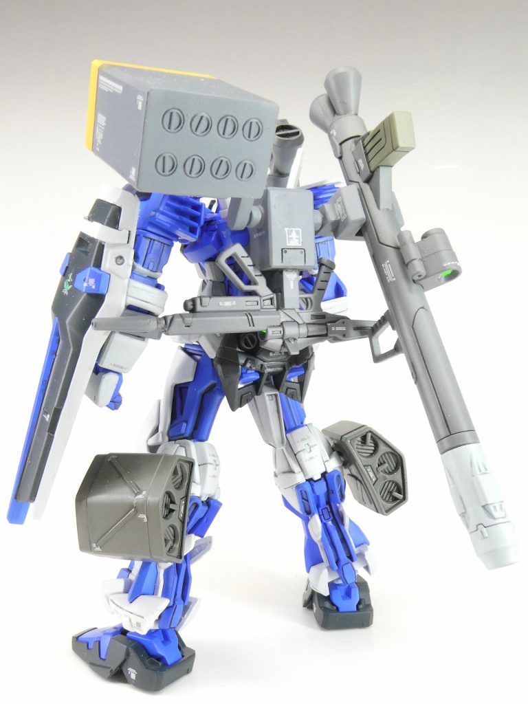 バックショットです。プラ板工作で作った部品で、自分の中では一番良く仕上がっていると思います。 