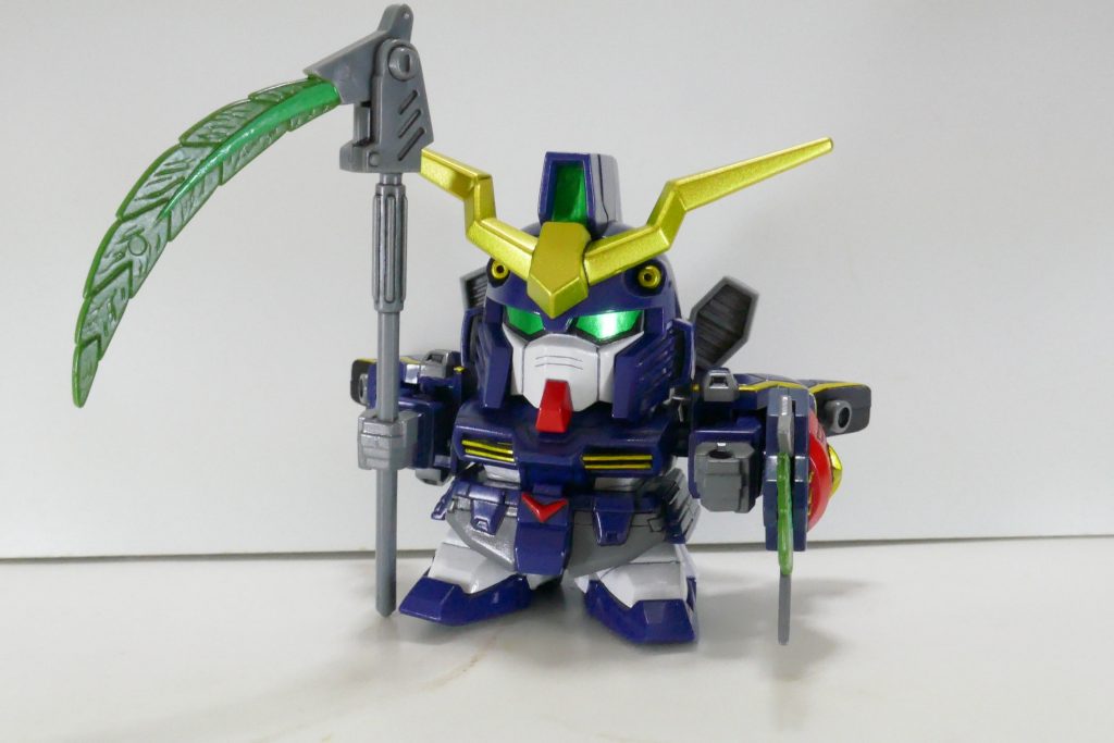 デスサイズ。濃い色の成形色に塗装するのが大変でした(;^_^A子供の頃、人生で初めて作ったキットでもあります。