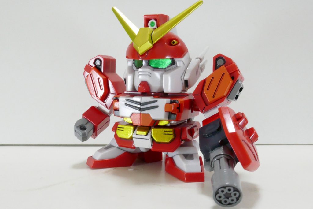 ヘビーアームズ。説明書の完成見本にはディテールがあるのにキットにはディテールが無い箇所があったのでディテールを追加しました。(足の甲)