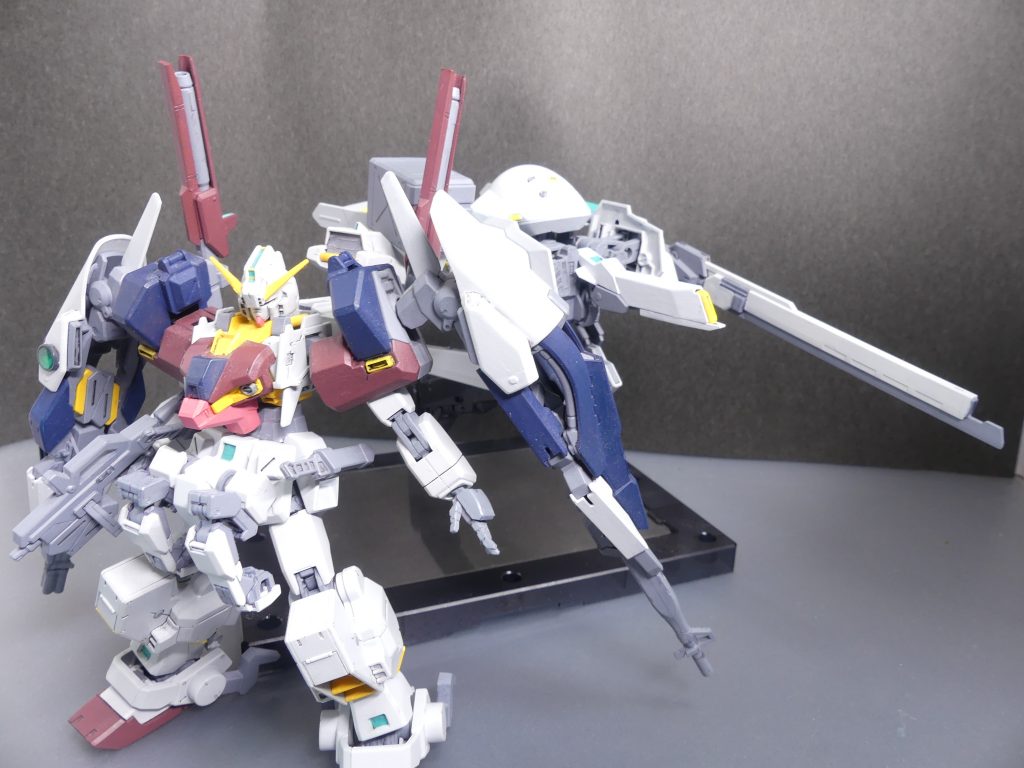 マテウスと。一応乗れるくらいの大きさにはなっています。次回はまだ未定ですが・・・冬頃に既に言っていた「キルシュ君の新機体」にようやく目処が立ちつつある今日この頃です・・・前投稿から今回までの30MM武装キットレビュー・「GBNW:MM」はこちらから。第142改(MM#5):エグザビークル(キャノンバイクVer.)第143改(MM#6):カスタマイズウェポンズ(魔法武装)