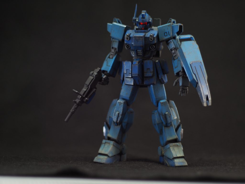 【1/144】HGUC ブルーディスティニー1号機EXAM ウェザリング 【改修・塗装品】全体ヤスリがけ面出し一部合わせ目処理ラッカーにて塗装エナメル塗料にて墨入れ、細部塗り分け。水転写デカールつや消しトップコートウェザリング ※アーマー内部見える範囲は暗色にて塗装しています（肩内部や裾、前垂れ裏など）※付属品は写真にあるもので全てです。ご了承ください。※バイザー部分はアルミテープで光をひらうようにしています※一部メタルパーツでディティールアップヤフオクhttps://page.auctions.yahoo.co.jp/jp/auction/w1000214841