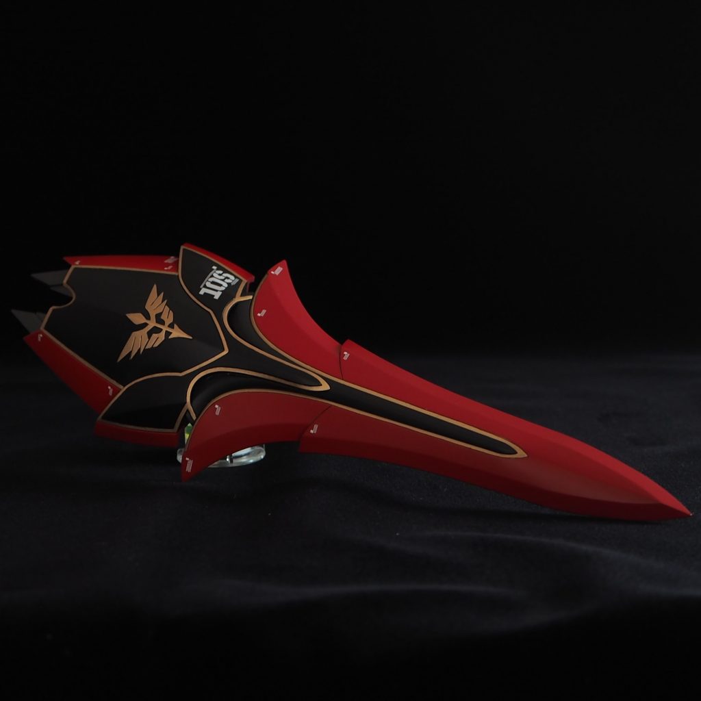 シールド。シールドのエングレービングの塗装が今回、一番時間がかかりました。