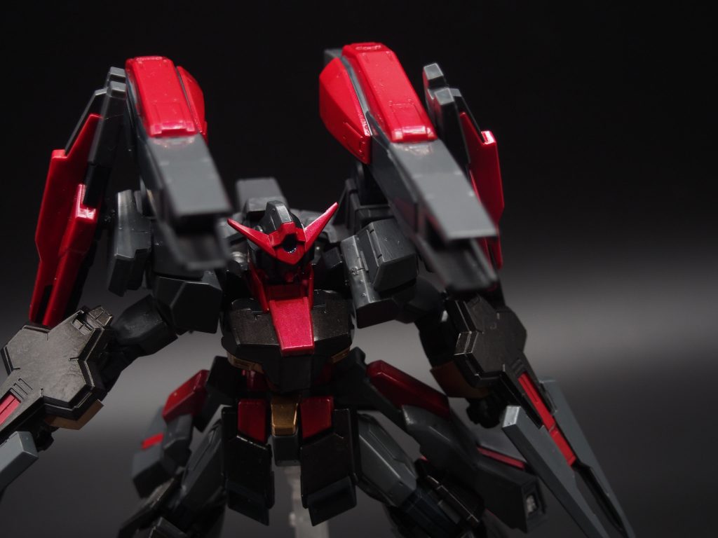 グラストロランチャーフルグランサのメインウェポン本来は下にスライドするが、上向きに変更