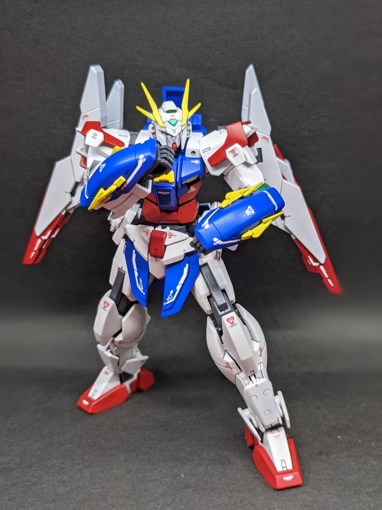 ゴッドスカイブレイサーを展開してボクシングスタイルで戦うことも