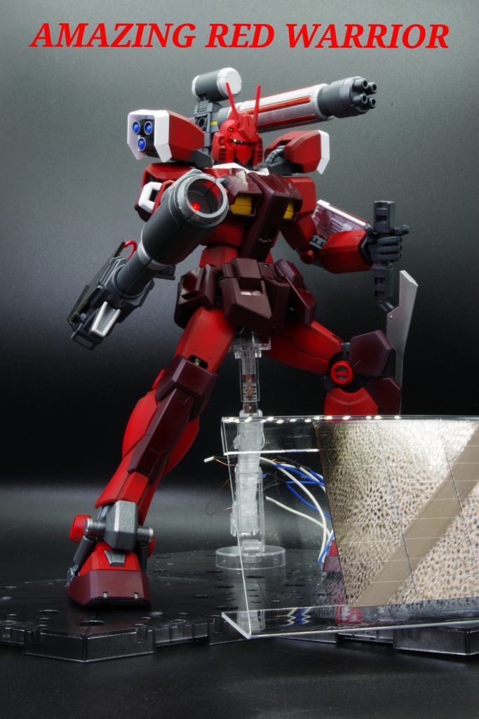 今回はグラデーション塗装にも挑戦しました。上手くできてませんが…。MGでは初の電飾作品です。MGなら大きいから電飾も楽だろうと楽観的に考えてましたが…甘かった。フレームがムチムチすぎて大変！