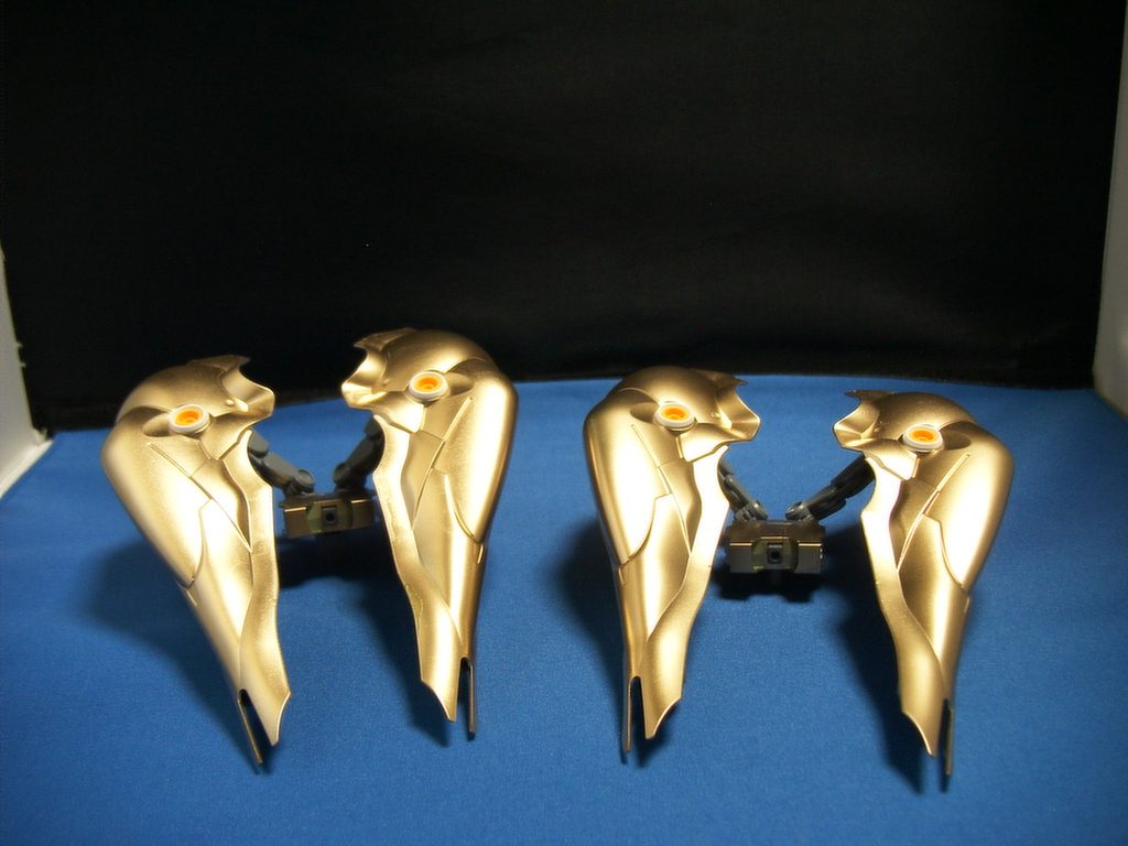 ひたすら金スプレーです趣も何もありはしません