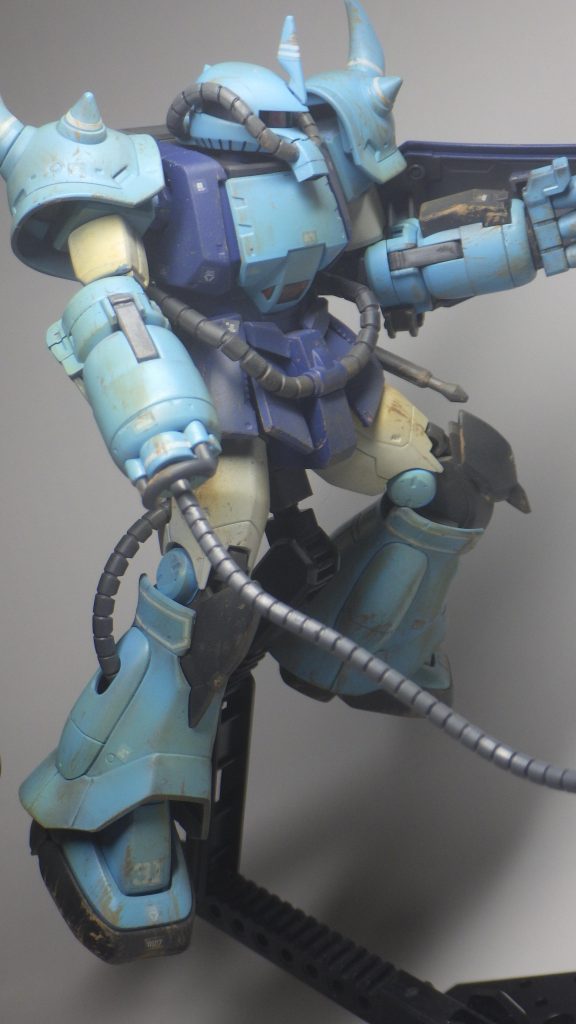 グフは機動的なアクションが似合う