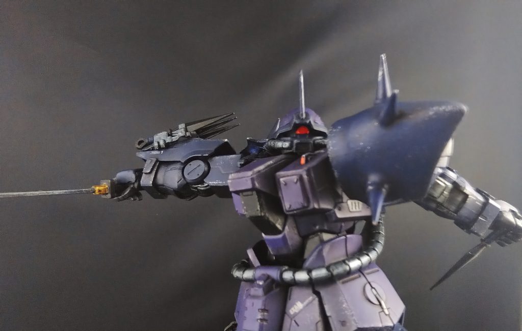 右腕にはオリジナルでクナイをマウント出来るモノを装備させましたこれも磁石とホッチキスでマウントしてます