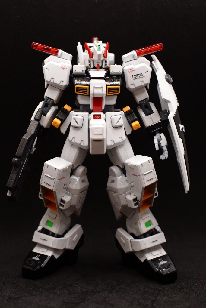 制作中はとにかく天気が悪い日が続き、なかなか塗装が進みませんでした。今回の反省点は、プラ板の使い方。もっとカッコよくするためにはどうすれば…