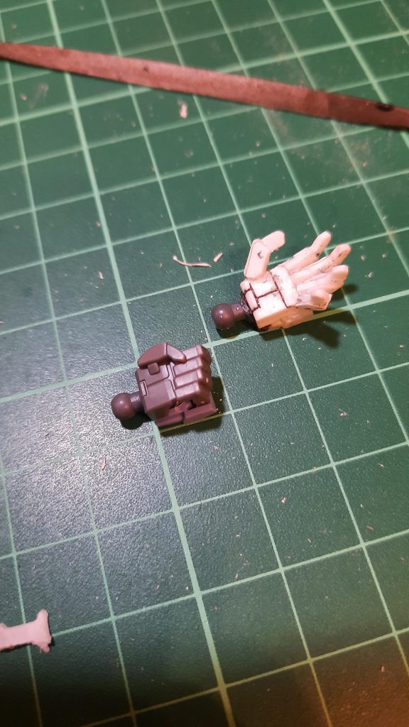 自作の左開き手首。