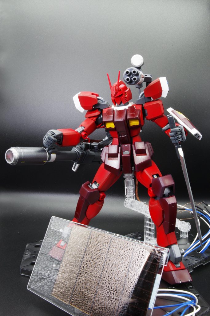 全体でみると膝の色味が浮いている…暗めの赤を狙ったらワインレッドになりました⤵