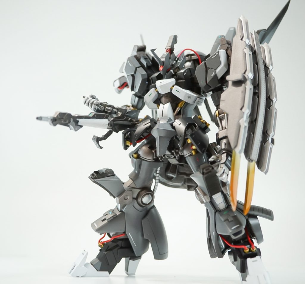 ビームライフル脇に抱える持ち方が好きです