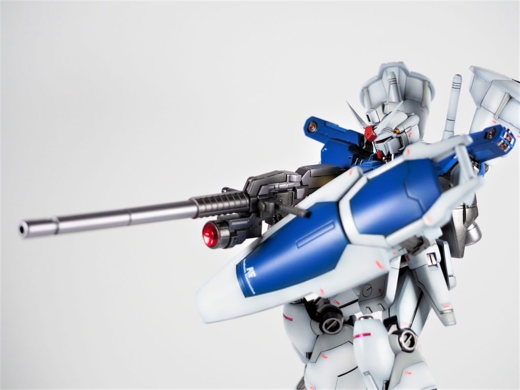 スコープスコープ部は過去作のMGトライオン3で調色し使用したメタリックレッドを使用さらにその上からクリアレッドで濃度を調節し、つやありで仕上げてますロングライフル、ビームライフルどちらも同様