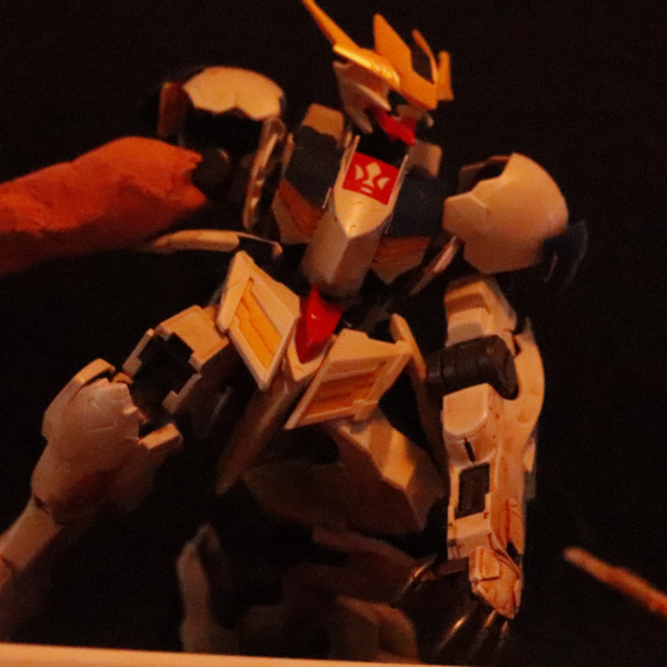 立ち上がるモノ