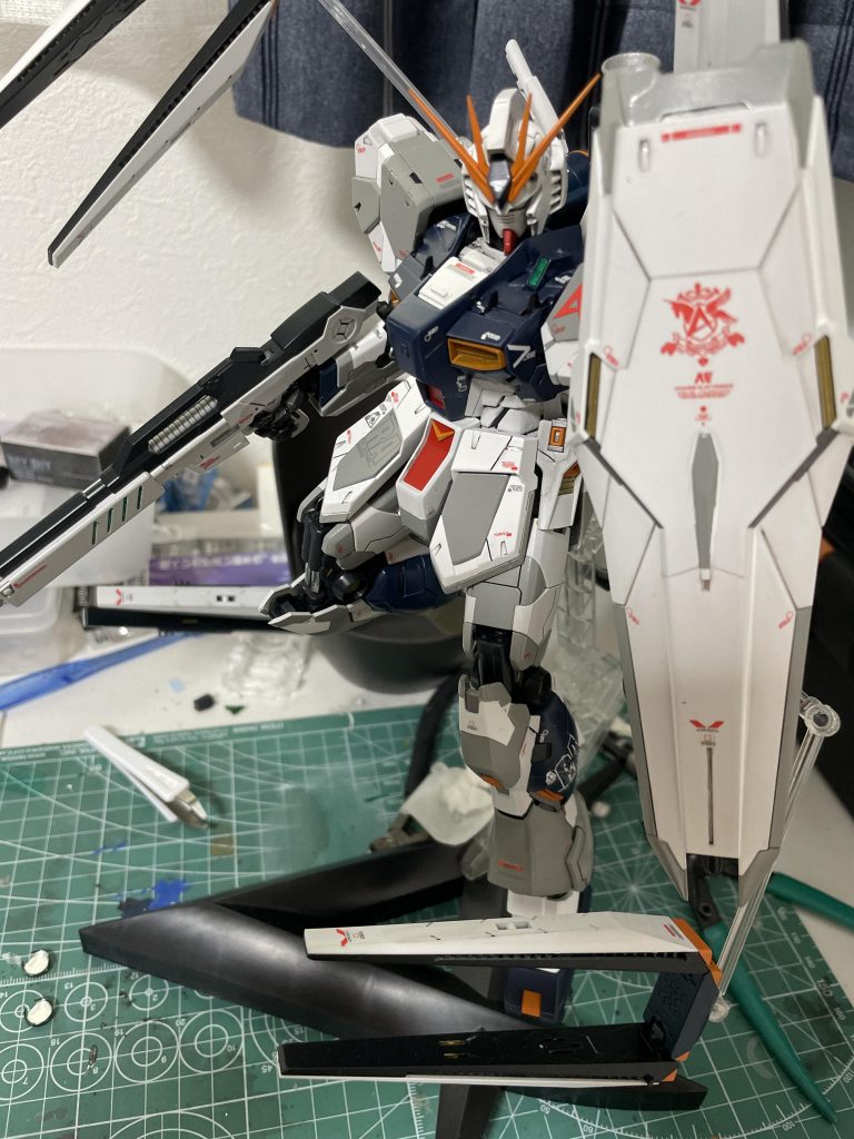 MG νガンダム–2枚目/制作者：りょうすけ