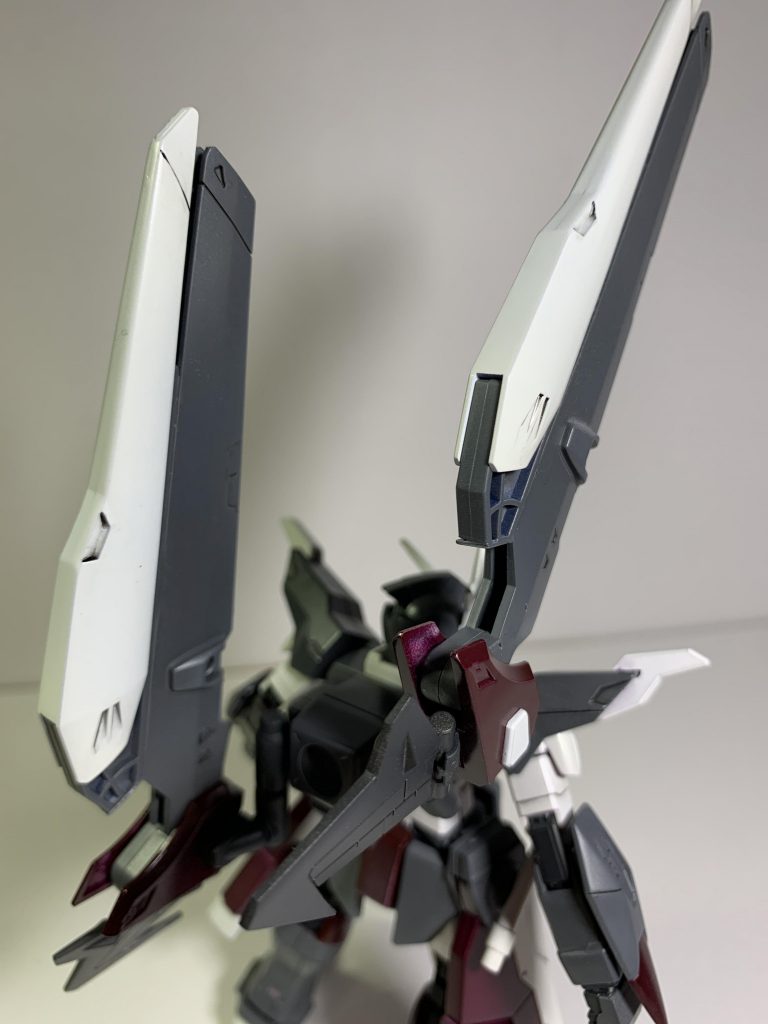 ツインドラグーンキャノンキャノンシルエットに装備されていて試作段階だった固定式長距離砲にドラグーンを装備した兵装。こちらも同時斉射することで火力が上がり、各砲門での斉射も可能である。またこの兵装はストライカーパックやシルエットシステムをベースにしているため、ストライクやインパルスなどにも装備が可能である。