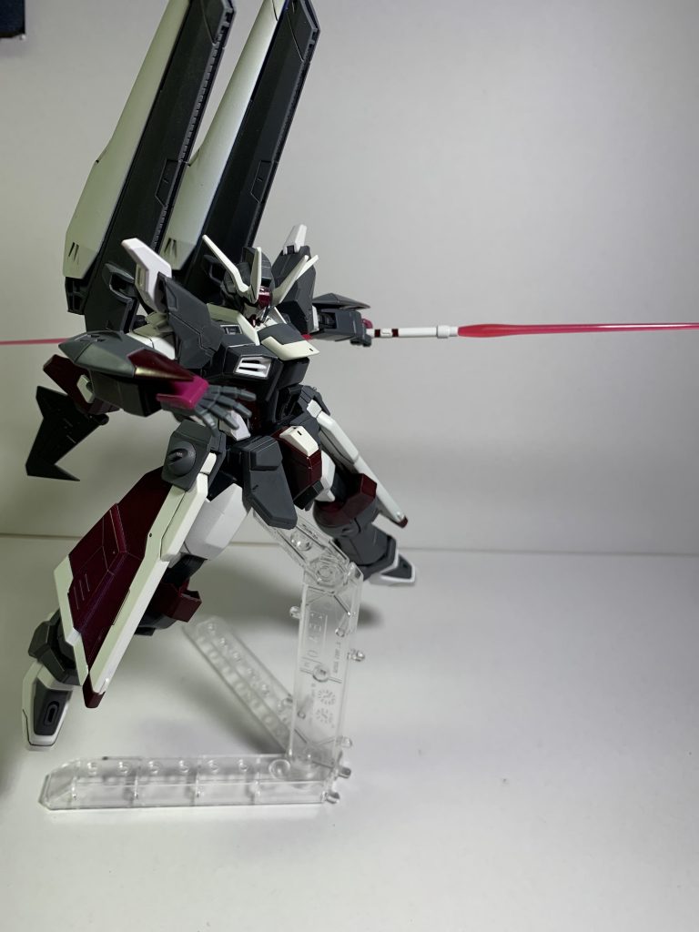 握りこぶし以外のハンドパーツを塗り忘れました…