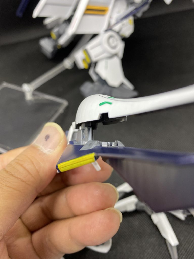 ウィンチキャノンは内部を塗装した他、分かりにくいですがビルダーズパーツを利用してメガ粒子砲の砲口を作っておきました。