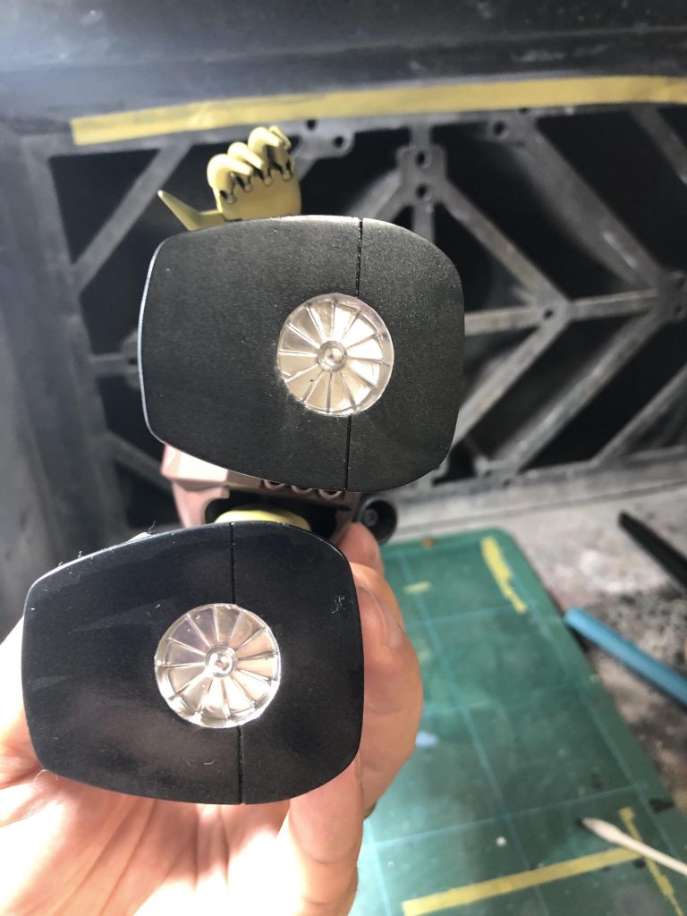 底のモールドは全部埋めてディテールダウンを行い、スジボリをしてます