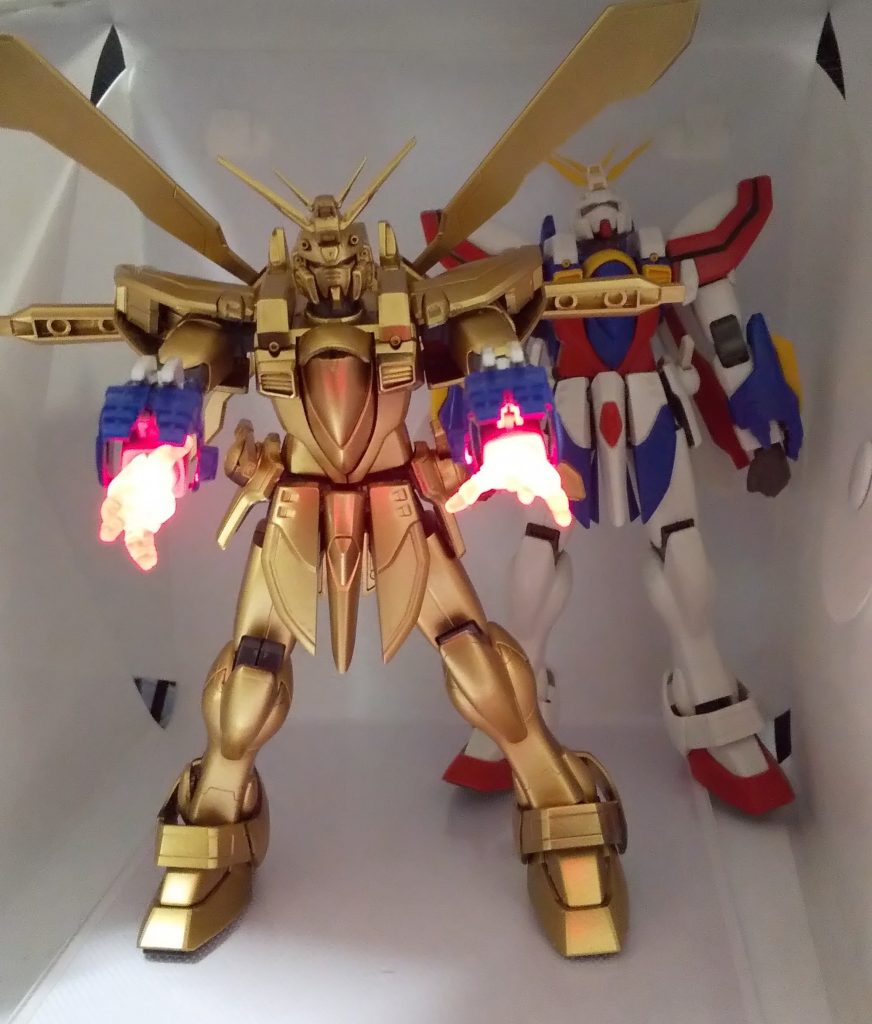 MGゴッドガンダム、ノーマルモードとの比較。