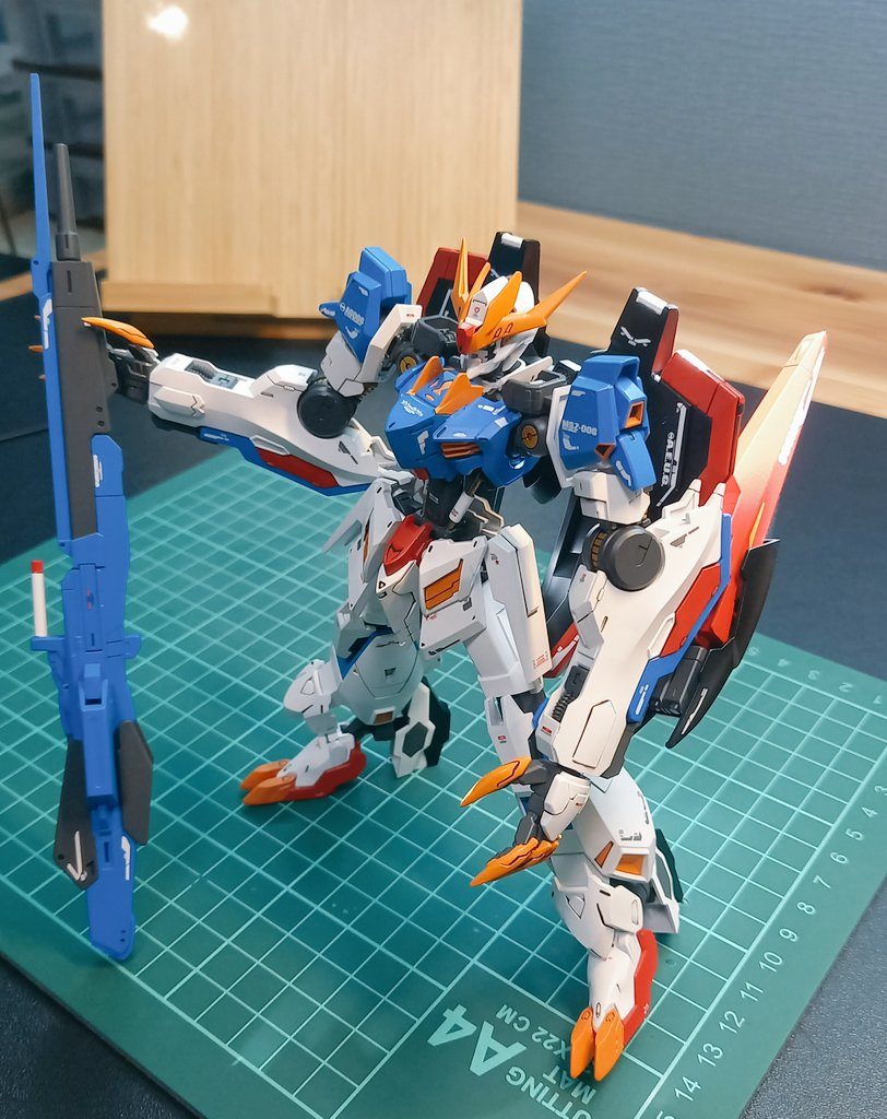 HG 悪魔的Zガンダム–2枚目/制作者：KINPURAMO