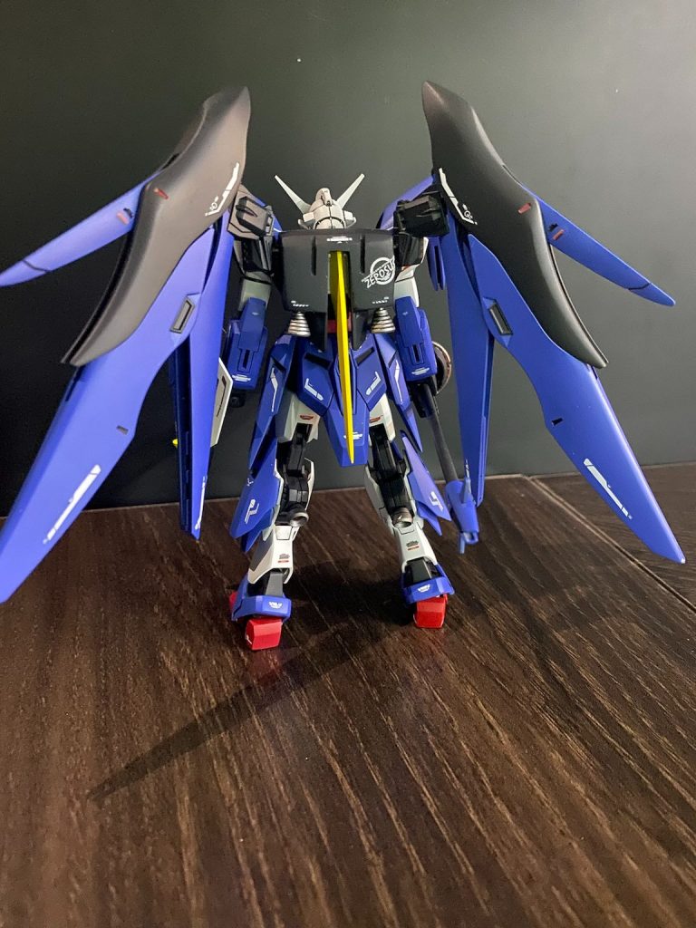 命運型騎士飛翼高達–3枚目/制作者：@PhantomCat