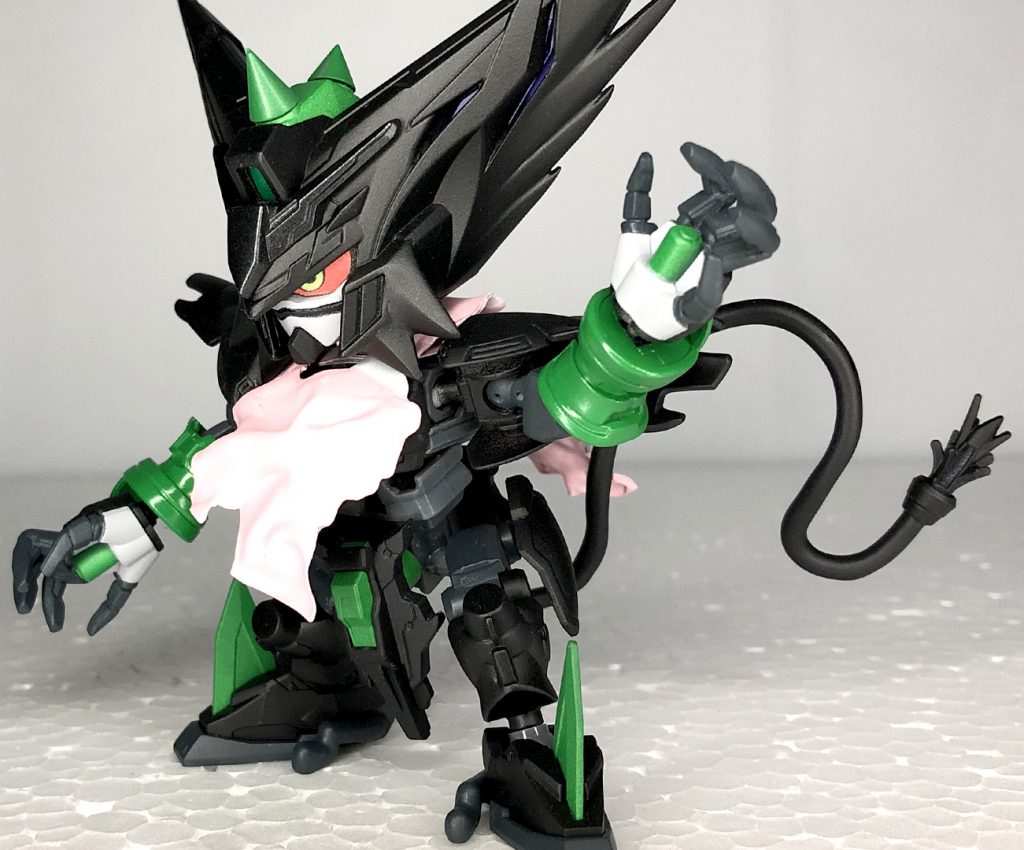 さらに劇場版「ココ」のとうちゃんザルード風になるピンクのスカーフパーツも自作(こちらの作り方も動画にて詳しく紹介しております)