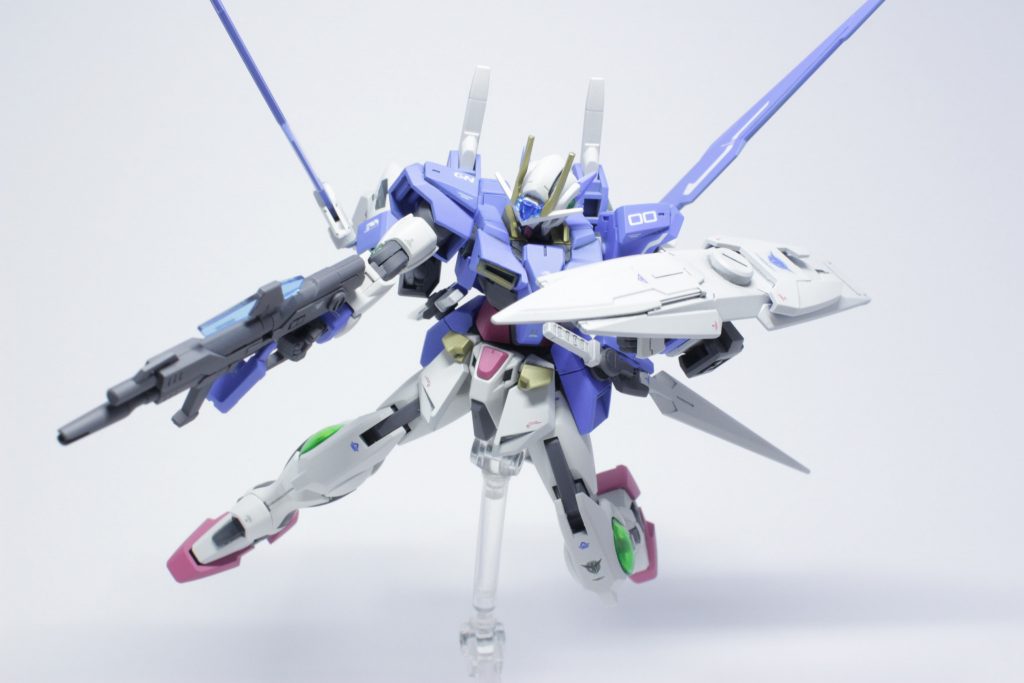 武装はパイロットを選ばないよう武装も近接特化からベーシックなものに寄せてみました。GNビームライフルはインパルスガンダムをベースにGNソードⅡの要素を追加しています。