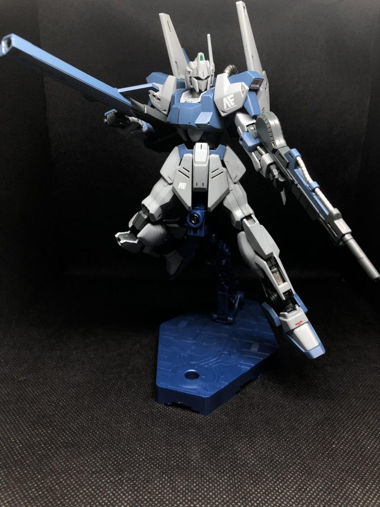 金色塗料を後日購入したので、また百式を手に入れる事が出来たら…次こそは設定通りに塗装したいと思います🙇‍♂️