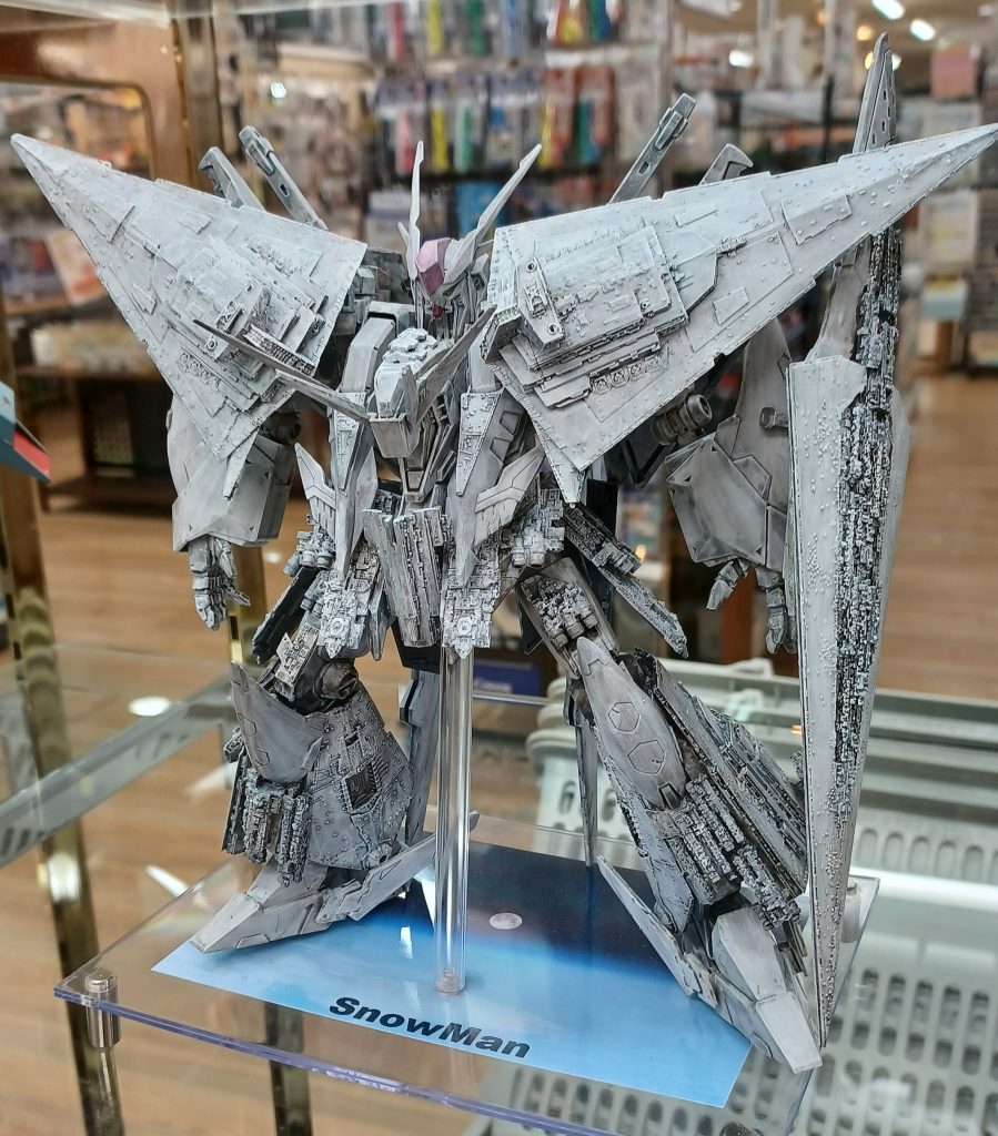 10万分の1 SNOWMAN クスィーガンダム–3枚目/制作者:避雷針