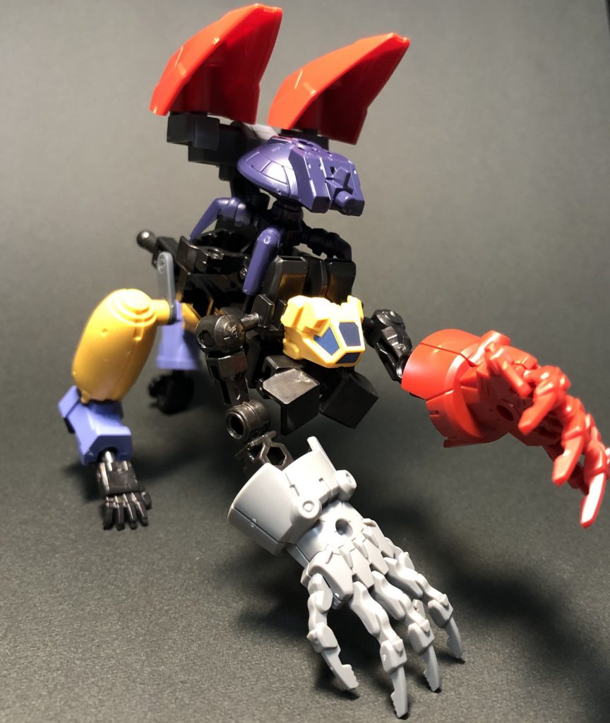 お面(トーマスマスク)は、ハロウィン用のコスプレです。本体はガチのロイロイ積載ユニットです。※正確にはトーマスでなく「ジェームス」ですか