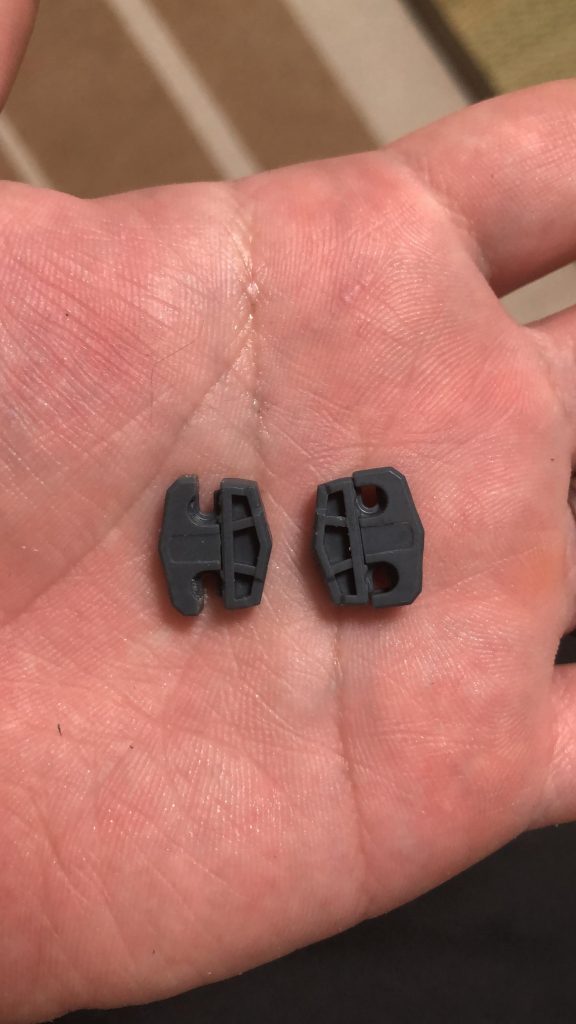 関節部分は後ハメしやすいように加工しました。施術後、結構へたりやすそうだなぁ...と思っていたんですが、予感は後ほど的中しましたのでやる方は関節を太らせるなど処置をおすすめします。　