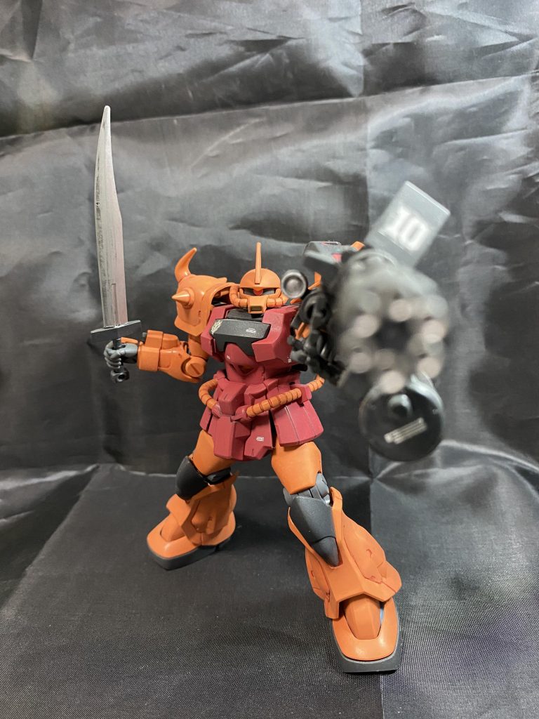 ガトリング構え!重すぎて肩関節が負けます!