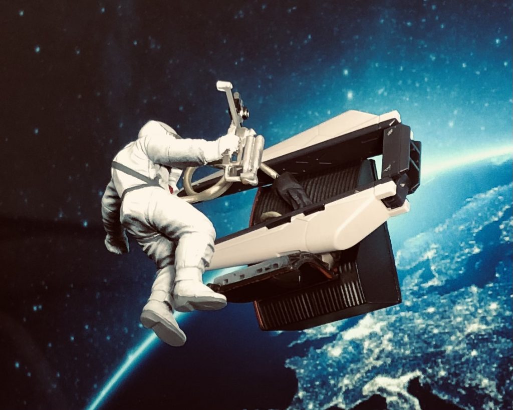 聞こえるのは、自分の息づかいと、グローブから伝わる機械音だけ。