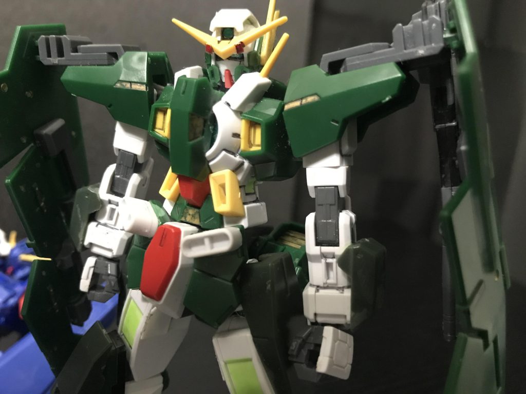 デュナメス「なんでですか!?」 ラファエル「だが、お前たちにも大事な役目がある、」ラファエル「それは、俺たちが危うい状況になった      場合、それを感知する仕事だ、」