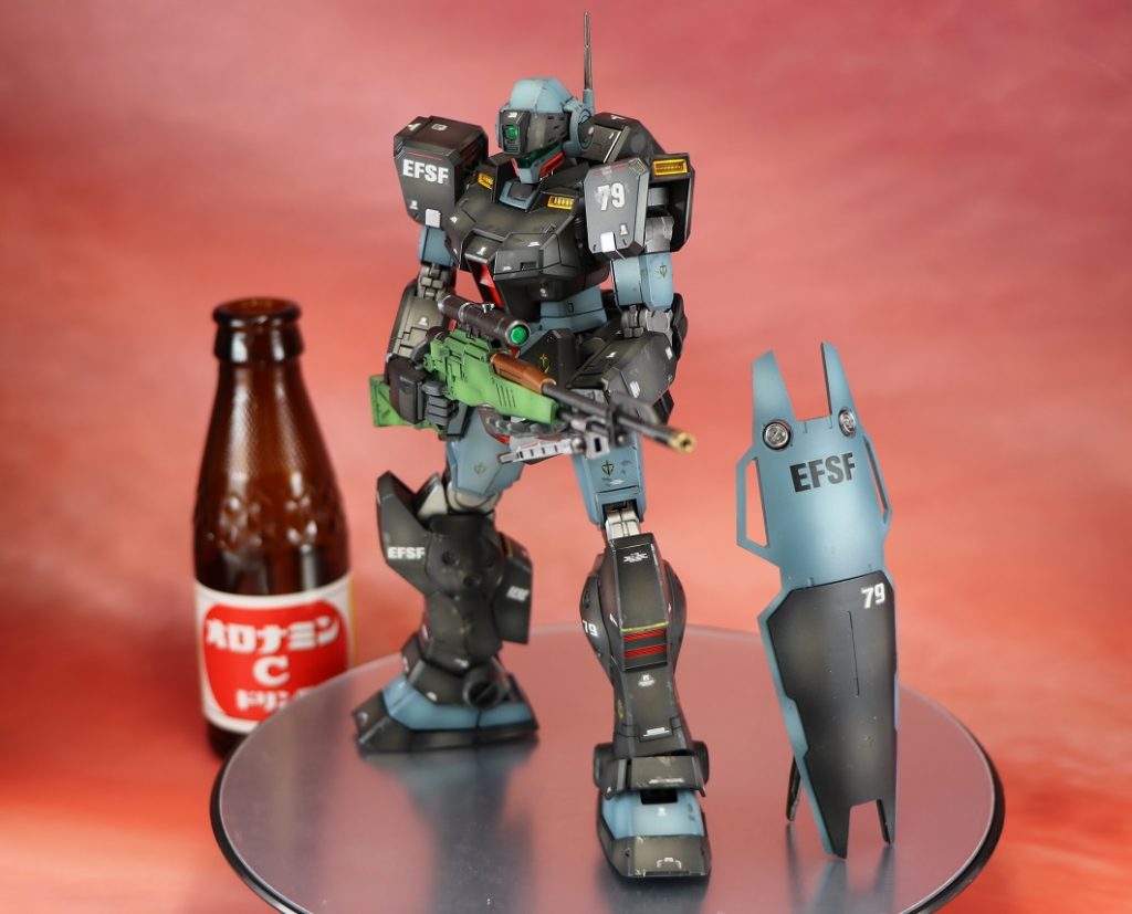 ジムキャノンに続き、リド・ウォルフ専用機のジムスナイパー２となります。