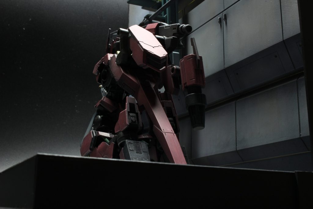 フラウロスは後ろ姿がイカツくて好きです。