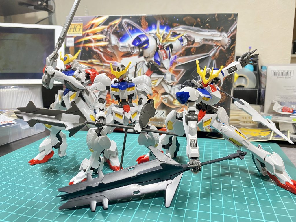 バルバタウロスはフレーム2基と書いたが、こちらはバルバトスバルバトス、ルプス、レクスの3機からパーツを取った。